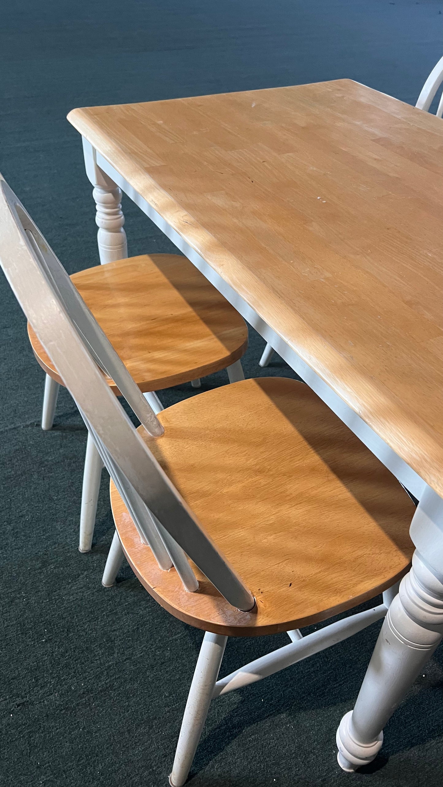 4 Chairs & Dining Table