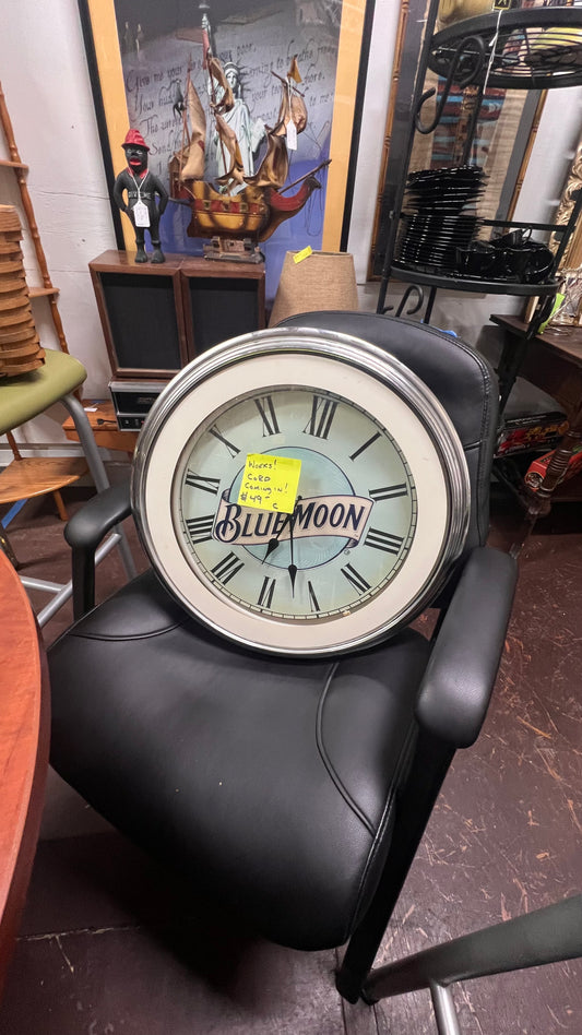 Blue Moon Beer Clock